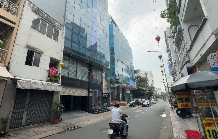 Bán nhà mặt tiền 99 Mai Thị Lựu, P.Tân Định, Quận 1 - hình 2