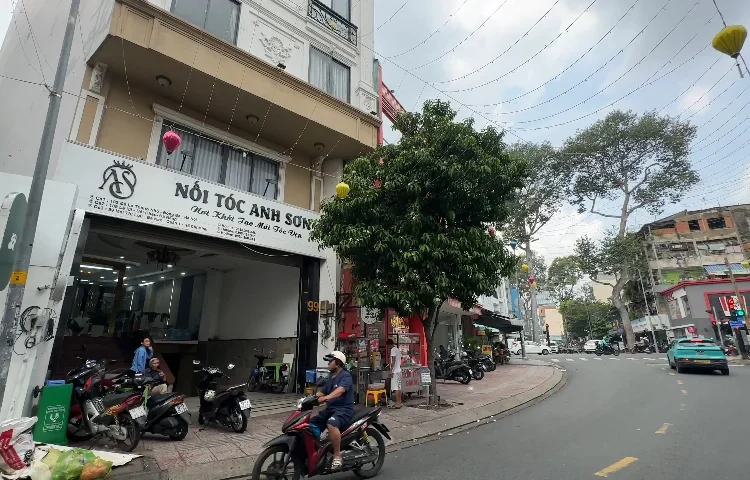 Bán nhà mặt tiền 99 Mai Thị Lựu, P.Tân Định, Quận 1 - hình 3