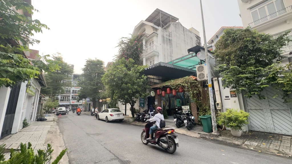 Bán nhà mặt tiền 208 Hoa Lan, P.2, Phú Nhuận - hình 2