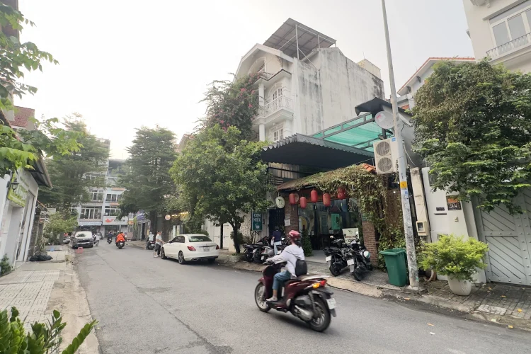 Bán nhà mặt tiền 208 Hoa Lan, P.2, Phú Nhuận - hình 2