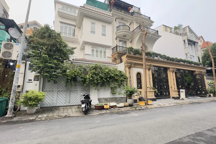 Bán nhà mặt tiền 208 Hoa Lan, P.2, Phú Nhuận - hình 4
